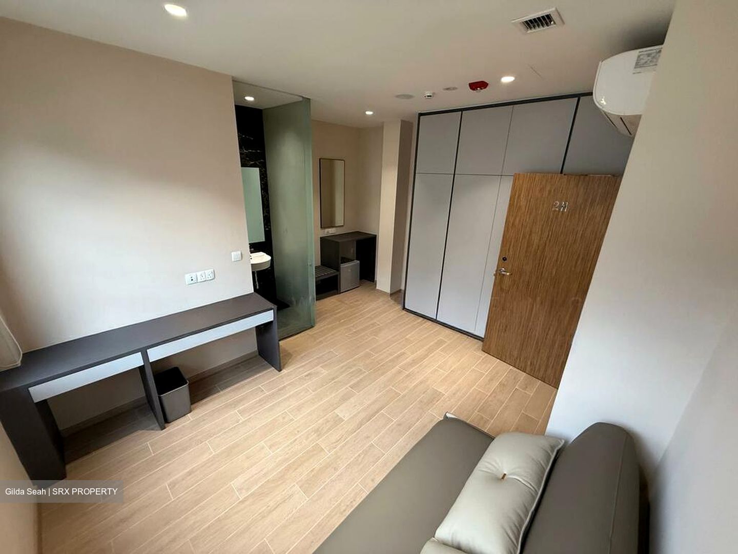 Selegie Road (D7), Office #511387961